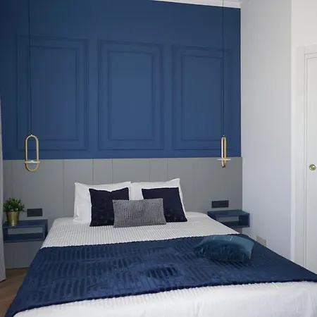 Blue Sunnyside - Location *