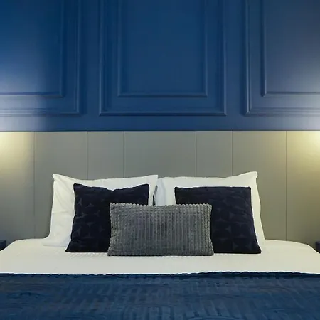 Blue Sunnyside - Location * Bucharest